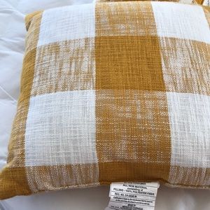 Threshold 18”x18” pillow